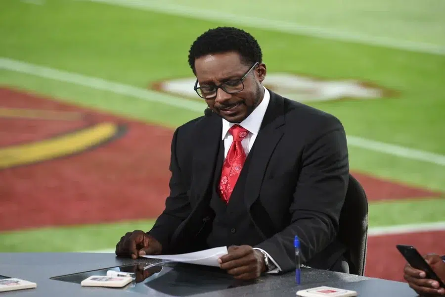 desmond howard wife